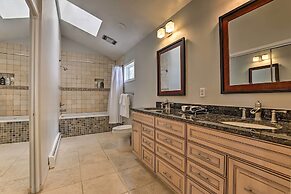 Upscale Townhome w/ Deck - By Beaver Creek & Vail!