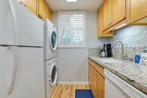 Maalaea Condo w/ Pool Access - Walk to Beach!