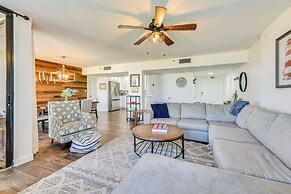 Airy Destin Condo w/ Pool - Walk to Private Beach!