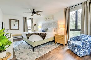 Airy Destin Condo w/ Pool - Walk to Private Beach!