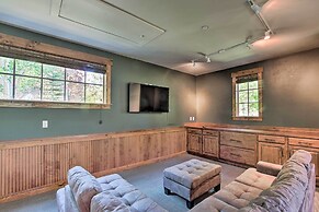 Modern Alpine Home on Prospector Golf Course!