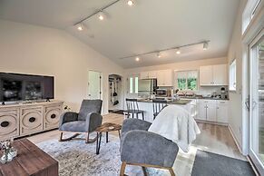 Airy & Bright Hideaway Near Smugglers' Notch!