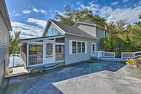 Inviting Lakefront Home: Seasonal Boat Dock!