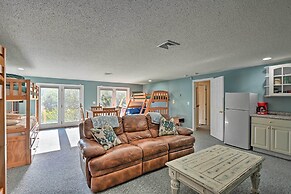 Inviting Lakefront Home: Seasonal Boat Dock!