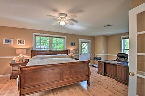 Inviting Lakefront Home: Seasonal Boat Dock!