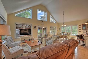 Inviting Lakefront Home: Seasonal Boat Dock!