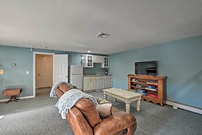 Inviting Lakefront Home: Seasonal Boat Dock!