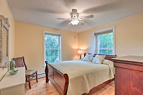 Inviting Lakefront Home: Seasonal Boat Dock!