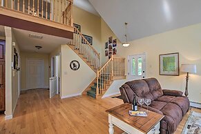 Inviting Lakefront Home: Seasonal Boat Dock!