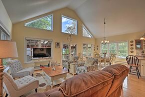 Inviting Lakefront Home: Seasonal Boat Dock!