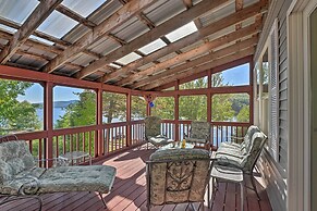 Inviting Lakefront Home: Seasonal Boat Dock!