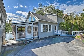 Inviting Lakefront Home: Seasonal Boat Dock!