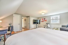 Trolley Apt Upper: Steps to Village Trail & Canal!