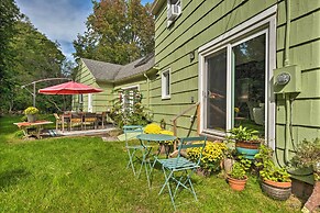 Trolley Apt Upper: Steps to Village Trail & Canal!