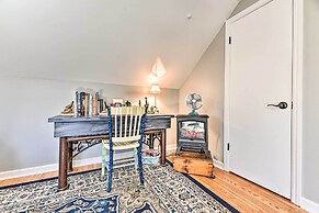 Trolley Apt Upper: Steps to Village Trail & Canal!