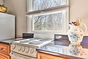 Trolley Apt Upper: Steps to Village Trail & Canal!