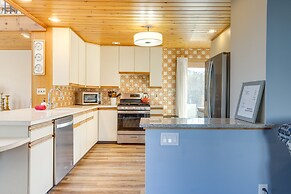 Amazing Rocky Point Retreat Overlooking the Sound!