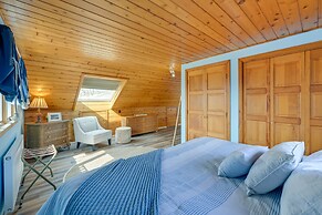 Amazing Rocky Point Retreat Overlooking the Sound!