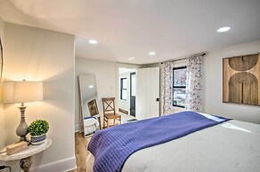 Stoney Creek Cottage: Waterfront Hot Tub, Fire Pit