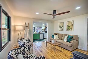 Stoney Creek Cottage: Waterfront Hot Tub, Fire Pit