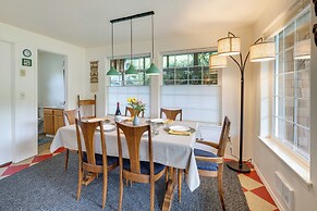 Charming Rockaway Beach House, Walk to Ocean!