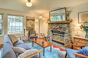 Charming Rockaway Beach House, Walk to Ocean!