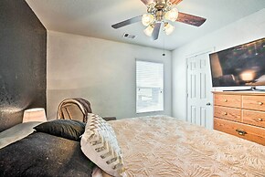 Spacious Conroe Home - 6 Mi to The Woodlands!