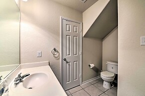 Spacious Conroe Home - 6 Mi to The Woodlands!