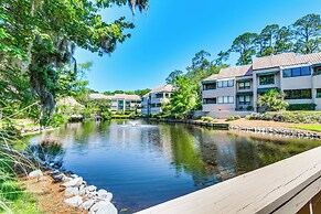 2 Mi to Beach: Hilton Head Condo w/ Pool!