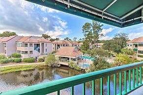 2 Mi to Beach: Hilton Head Condo w/ Pool!