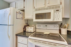 2 Mi to Beach: Hilton Head Condo w/ Pool!