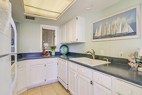 2 Mi to Beach: Hilton Head Condo w/ Pool!