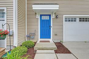 Sunlit Milford Townhome < 2 Mi to Riverwalk!