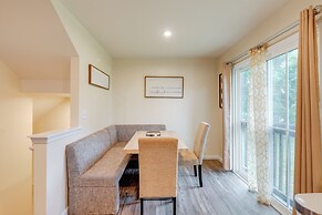 Sunlit Milford Townhome < 2 Mi to Riverwalk!