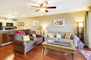 Pools, Marina & Grill: Osage Beach Condo!