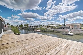 Sunny Hudson Escape w/ Gulf Views & Boat Dock