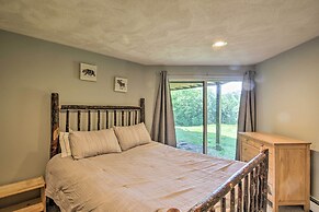 Bartlett Condo w/ Mtn-view Deck < 1 Mi to Skiing!