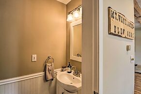 Bartlett Condo w/ Mtn-view Deck < 1 Mi to Skiing!