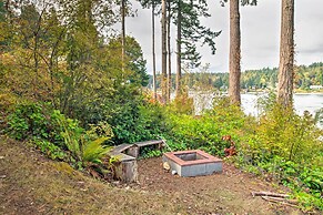 Waterfront Bainbridge Island Home: Stunning Views!