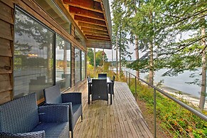 Waterfront Bainbridge Island Home: Stunning Views!