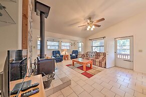 Spacious Ruidoso Cabin < 3 Mi to Downtown!