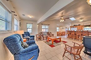 Spacious Ruidoso Cabin < 3 Mi to Downtown!