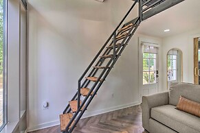 2 Mi to Msu: Chic Tiny Home Retreat!