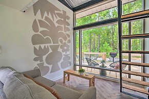 2 Mi to Msu: Chic Tiny Home Retreat!