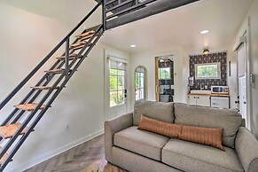 2 Mi to Msu: Chic Tiny Home Retreat!