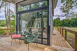2 Mi to Msu: Chic Tiny Home Retreat!