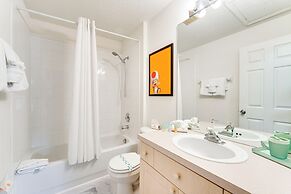 < 5 Mi to Disney: Sun-soaked Kissimmee Escape!