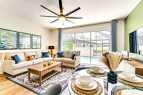 < 5 Mi to Disney: Sun-soaked Kissimmee Escape!