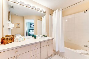 < 5 Mi to Disney: Sun-soaked Kissimmee Escape!