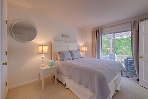 Scenic Smith Mountain Lake Getaway w/ Deck + Dock!